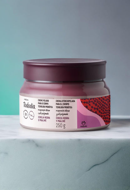 TODODIA BLACK CHERRY AND PRALINE Velvet Cream 250g