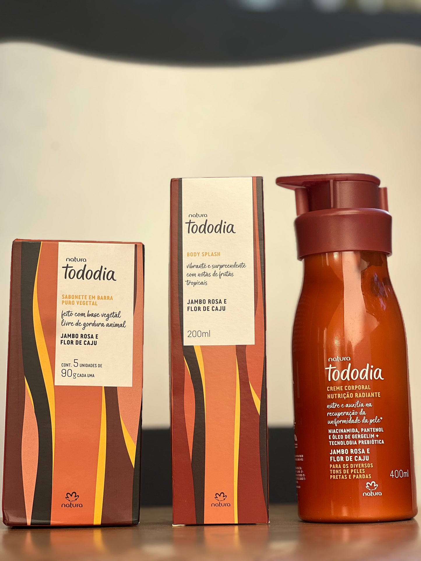 TODODIA PINK JAMBO AND CASHEW FLOWER Body Cream 400ml + Body Splash 200ml + Body Soap 5x90g